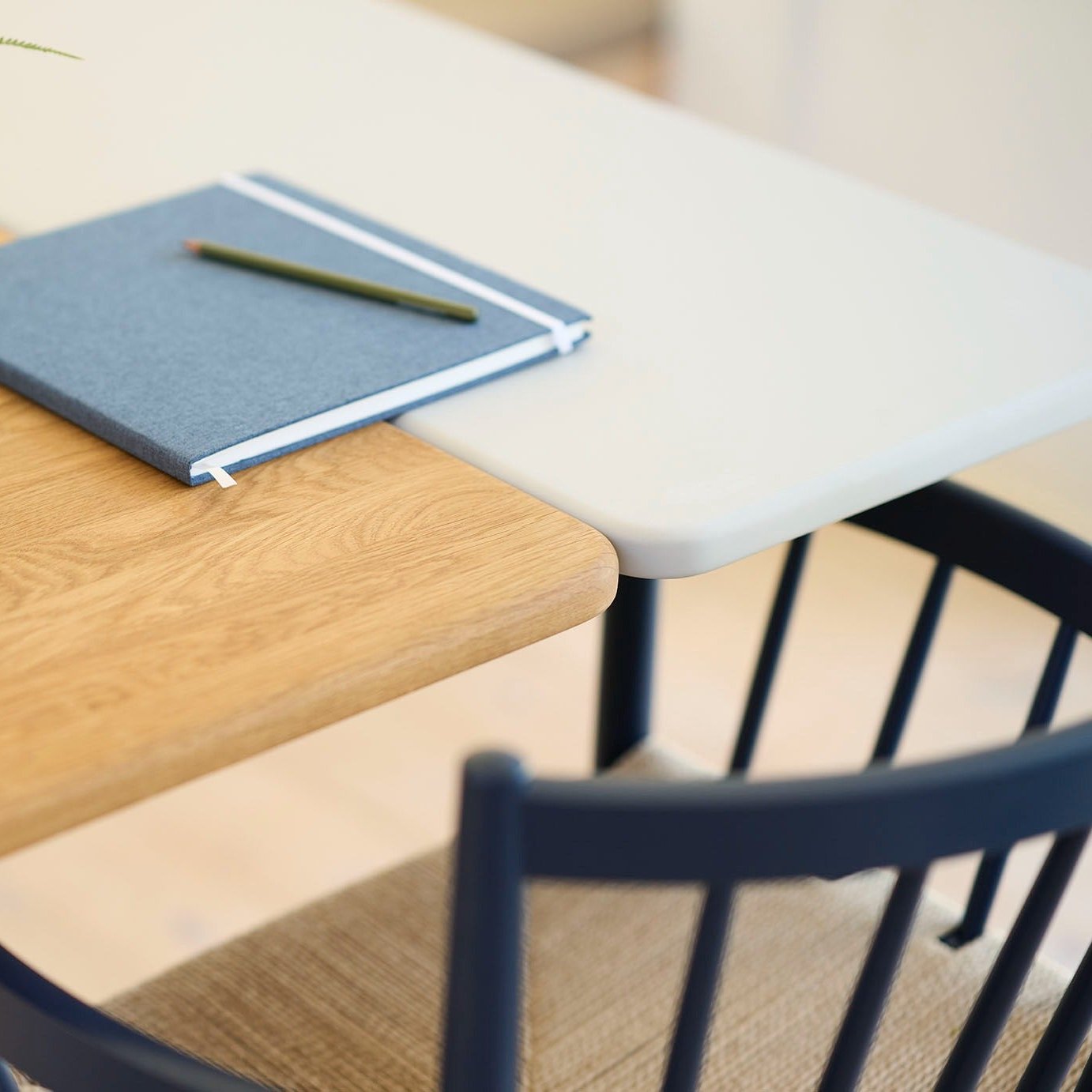 FDB Mobler, Chaise en bois et tissage - J81