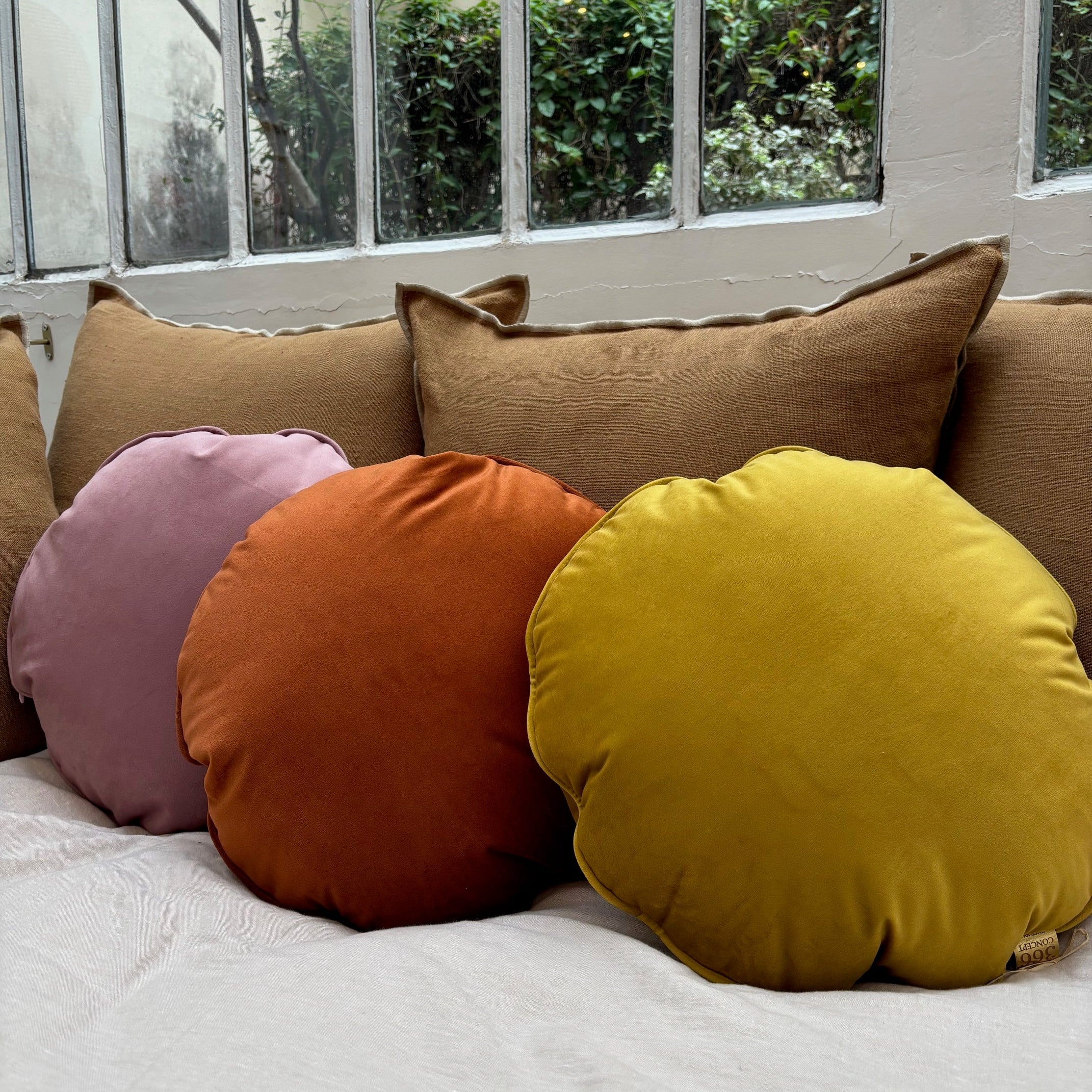 Coussin rond Ø 45 cm - 366 Concept - Shine Velvet Sierra