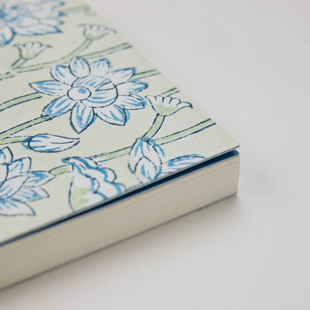 Paper Mirchi, Carnet de notes - Lotus Indigo