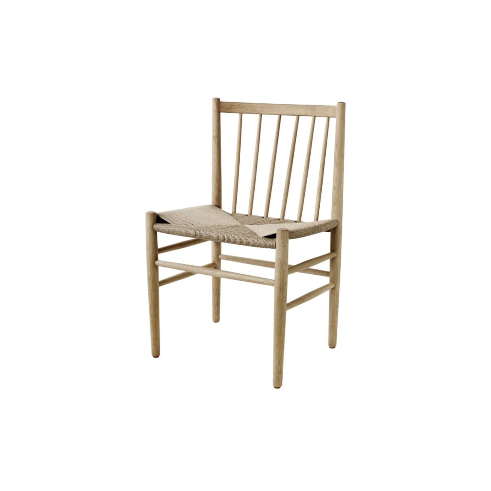 24FDB_Mobler_Chaise_en_bois_et_tissage_naturel_-_J80