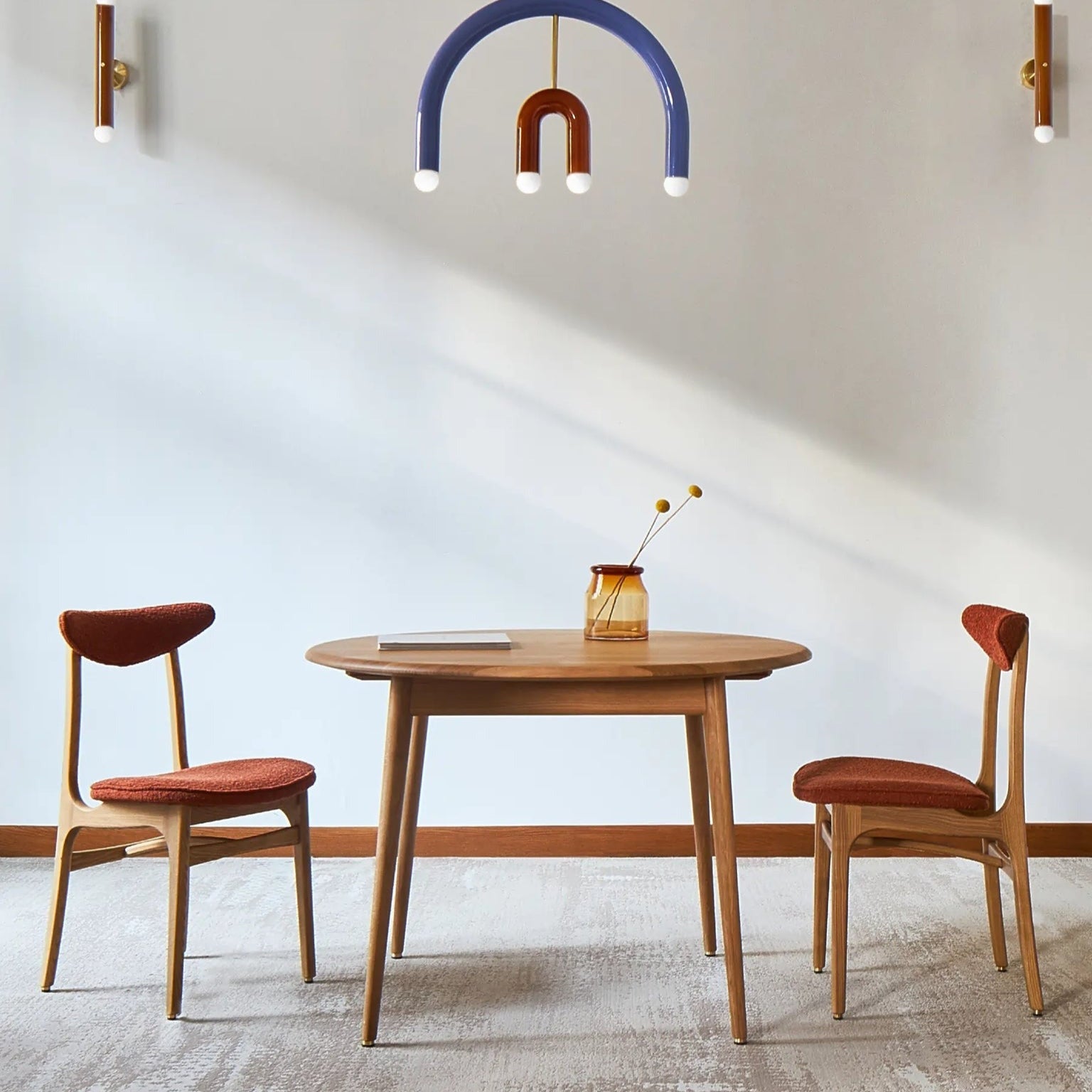 366 Concept, Table ronde - Fox 110