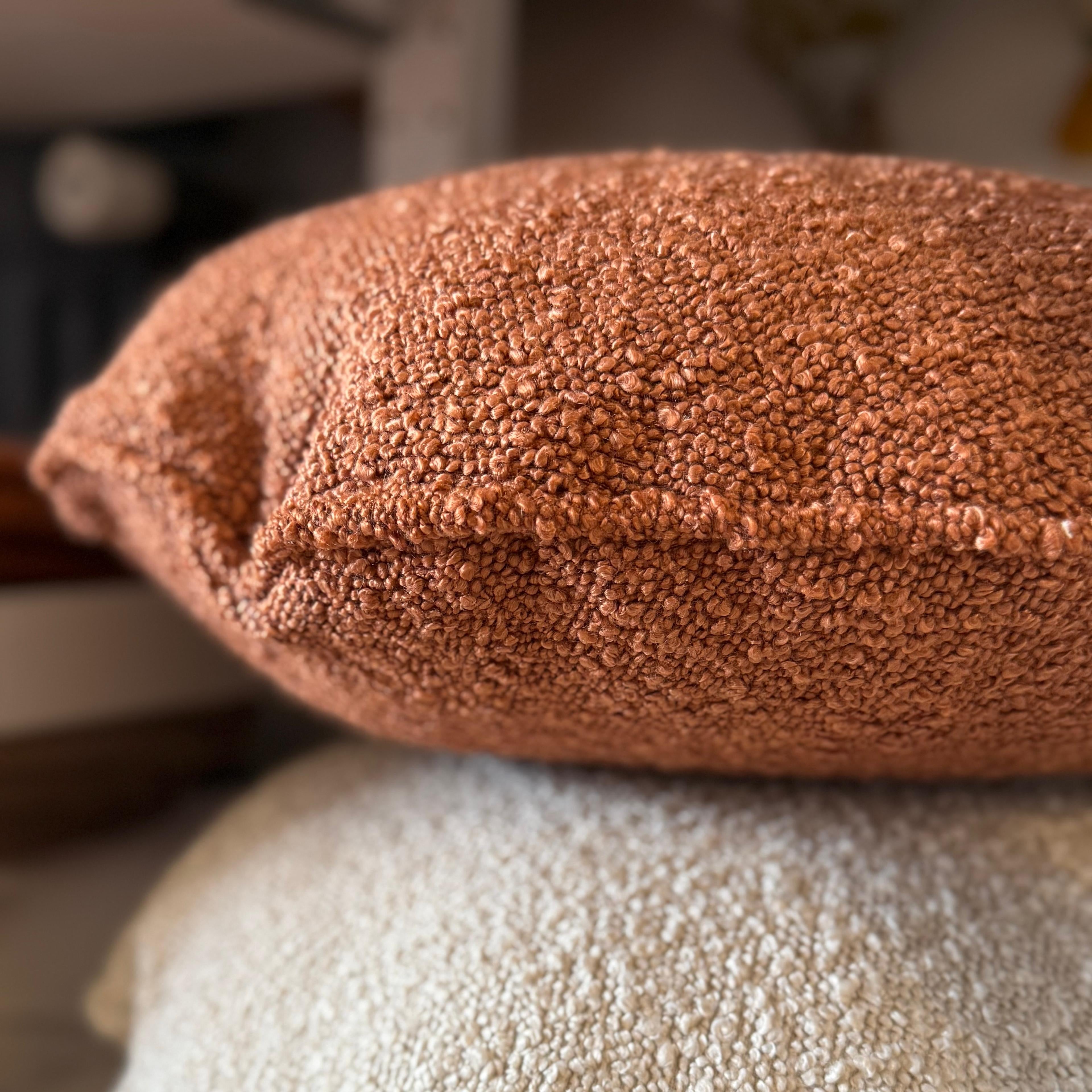 366 Concept, Coussin rond Ø 45 cm - Boucle Sierra (S)