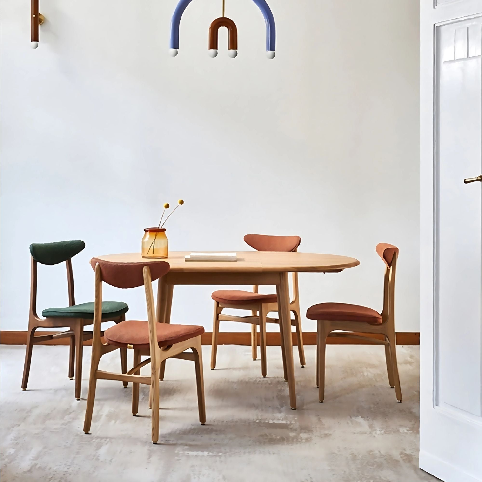 366 Concept, Table ronde - Fox 110