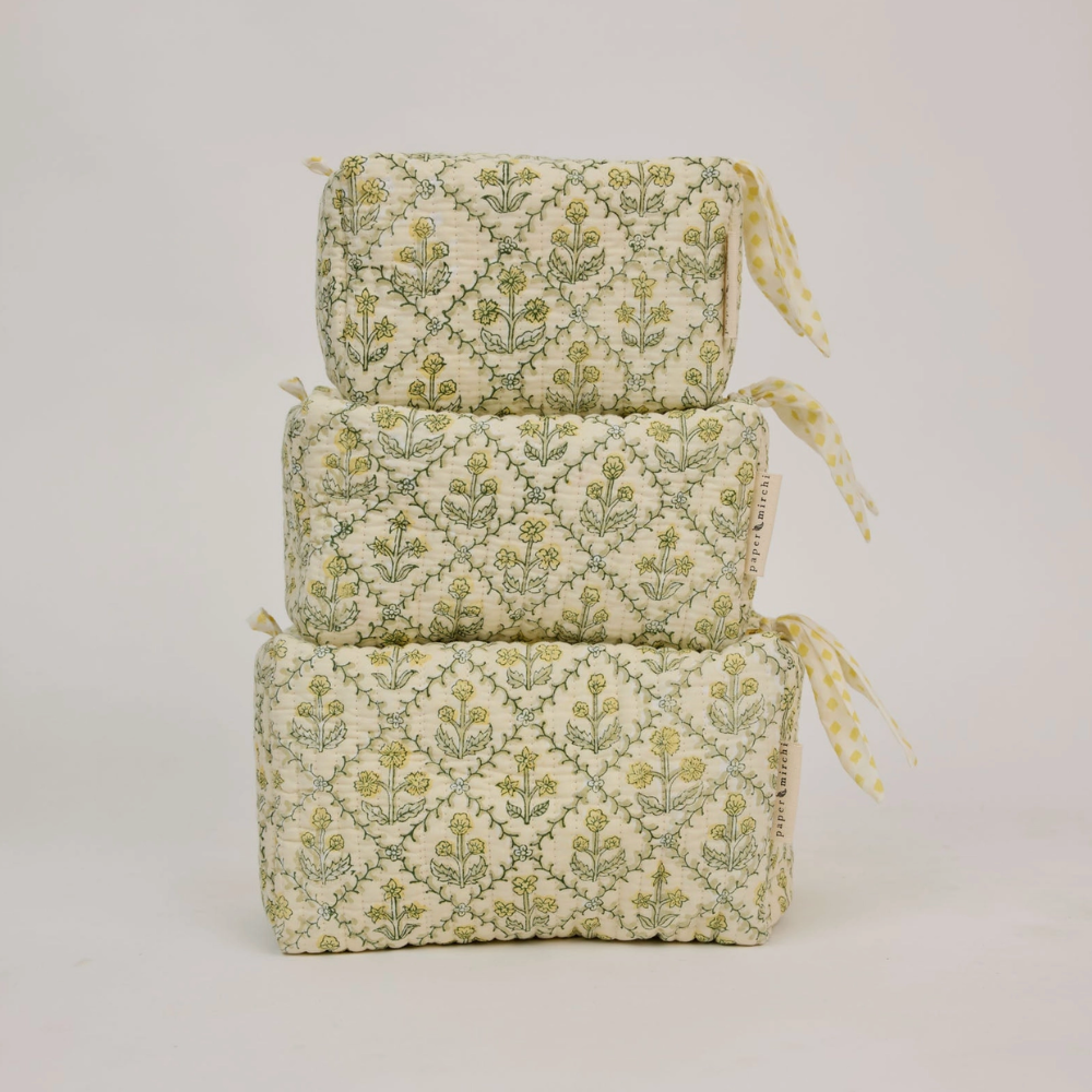 Paper Mirchi, Trousse de toilette - Treillis floral crème au beurre