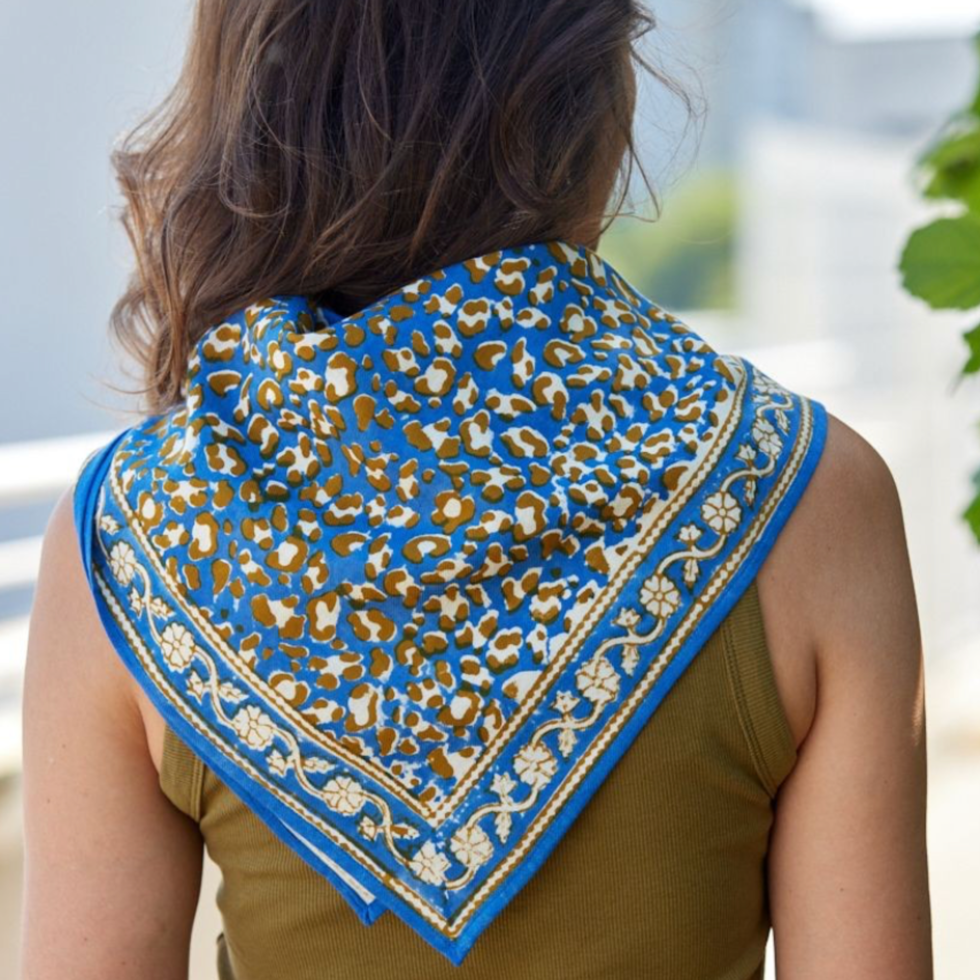Bonheur du jour, Petit Foulard - Léopard bleu