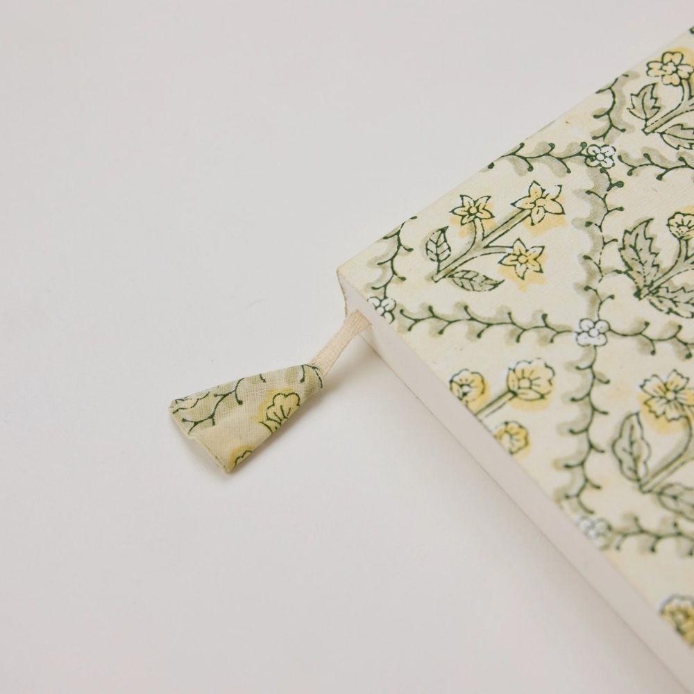 Paper Mirchi, Carnet de notes - Treillis floral crème au beurre