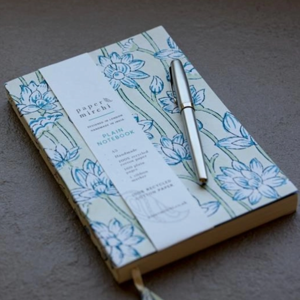 Paper Mirchi, Carnet de notes - Lotus Indigo