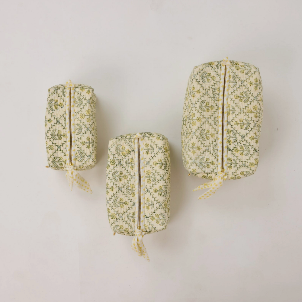Paper Mirchi, Trousse de toilette - Treillis floral crème au beurre