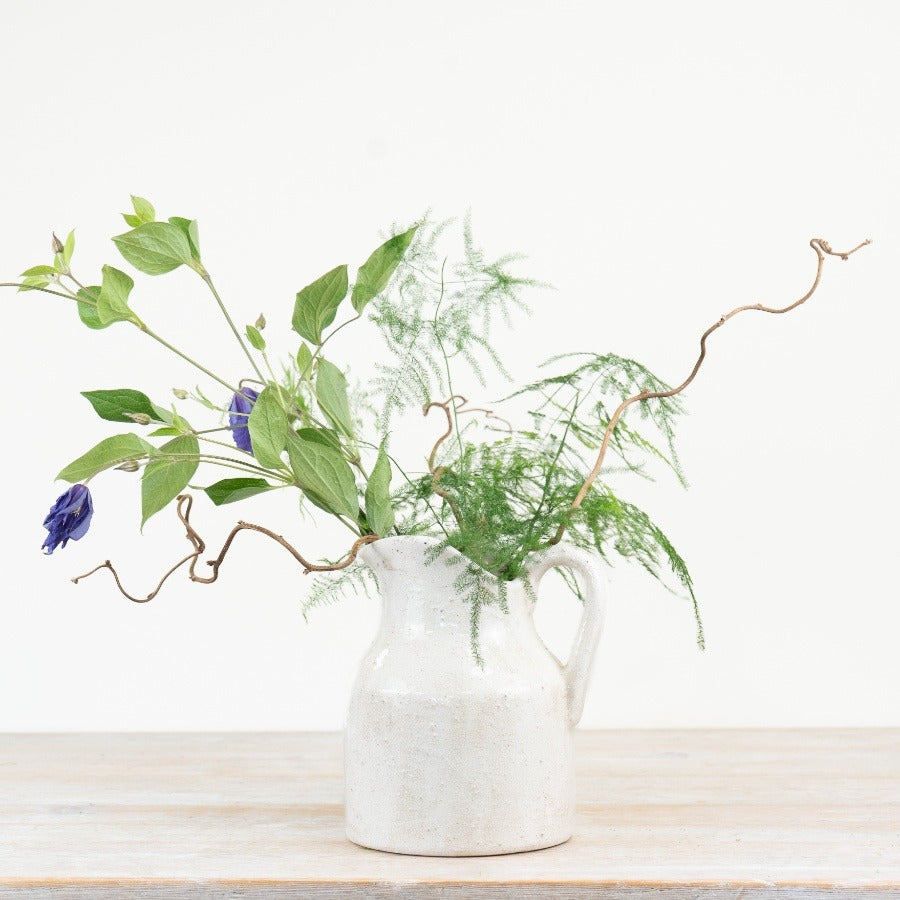 B.R.O.L, Pichet - Roe