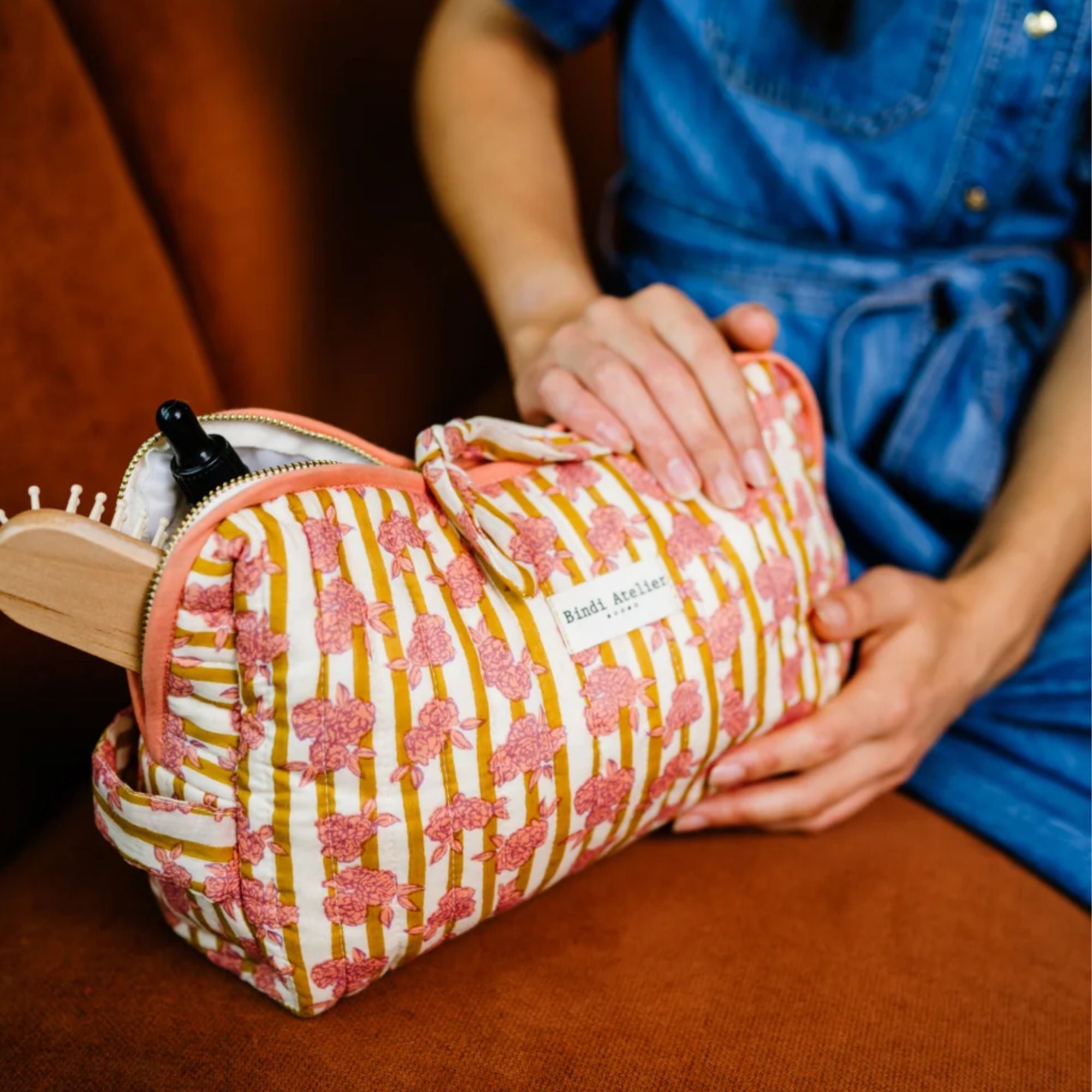 Bindi Atelier, Trousse de toilette - Mona Pétale