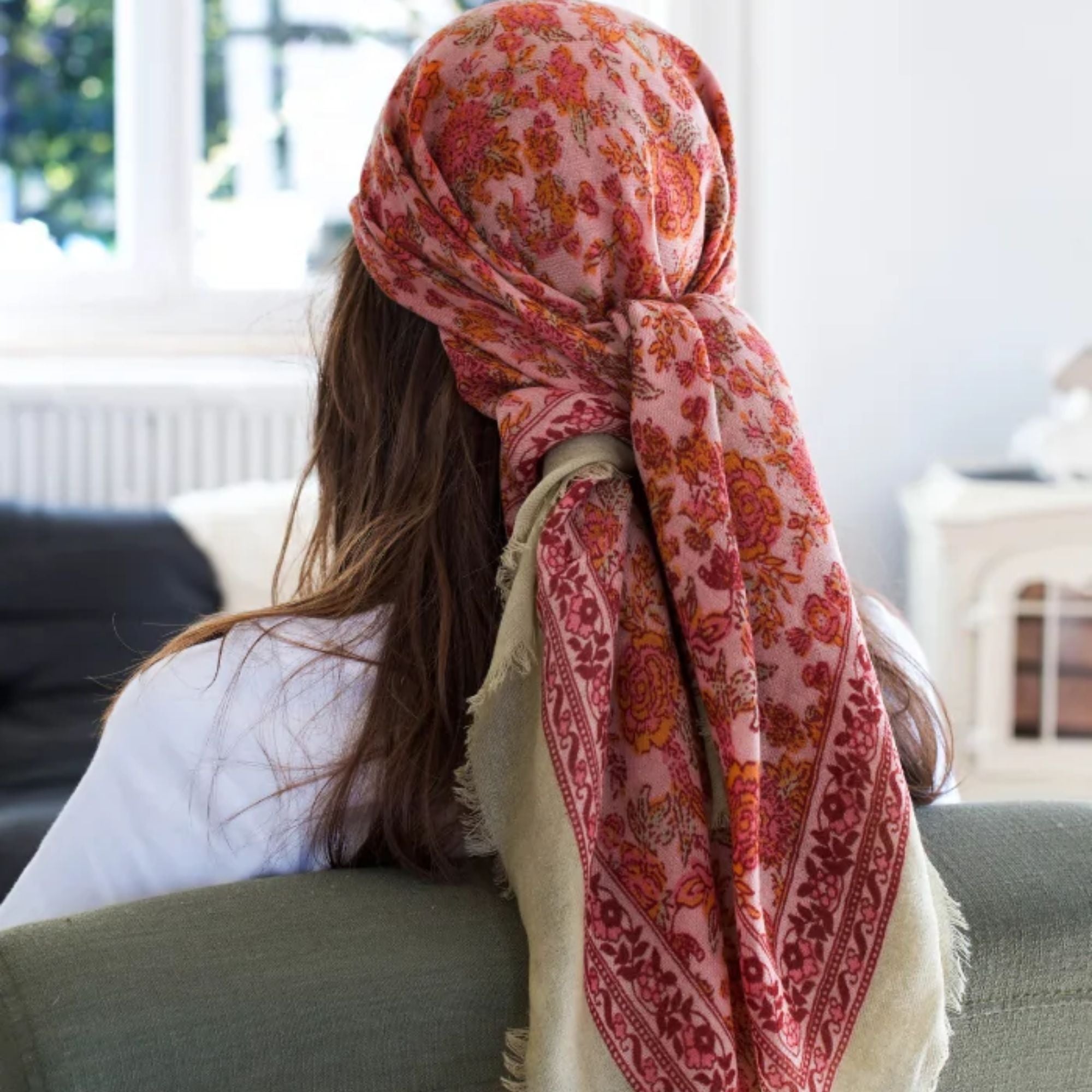 Bindi Atelier, Grand Foulard en laine - Ouna Amande