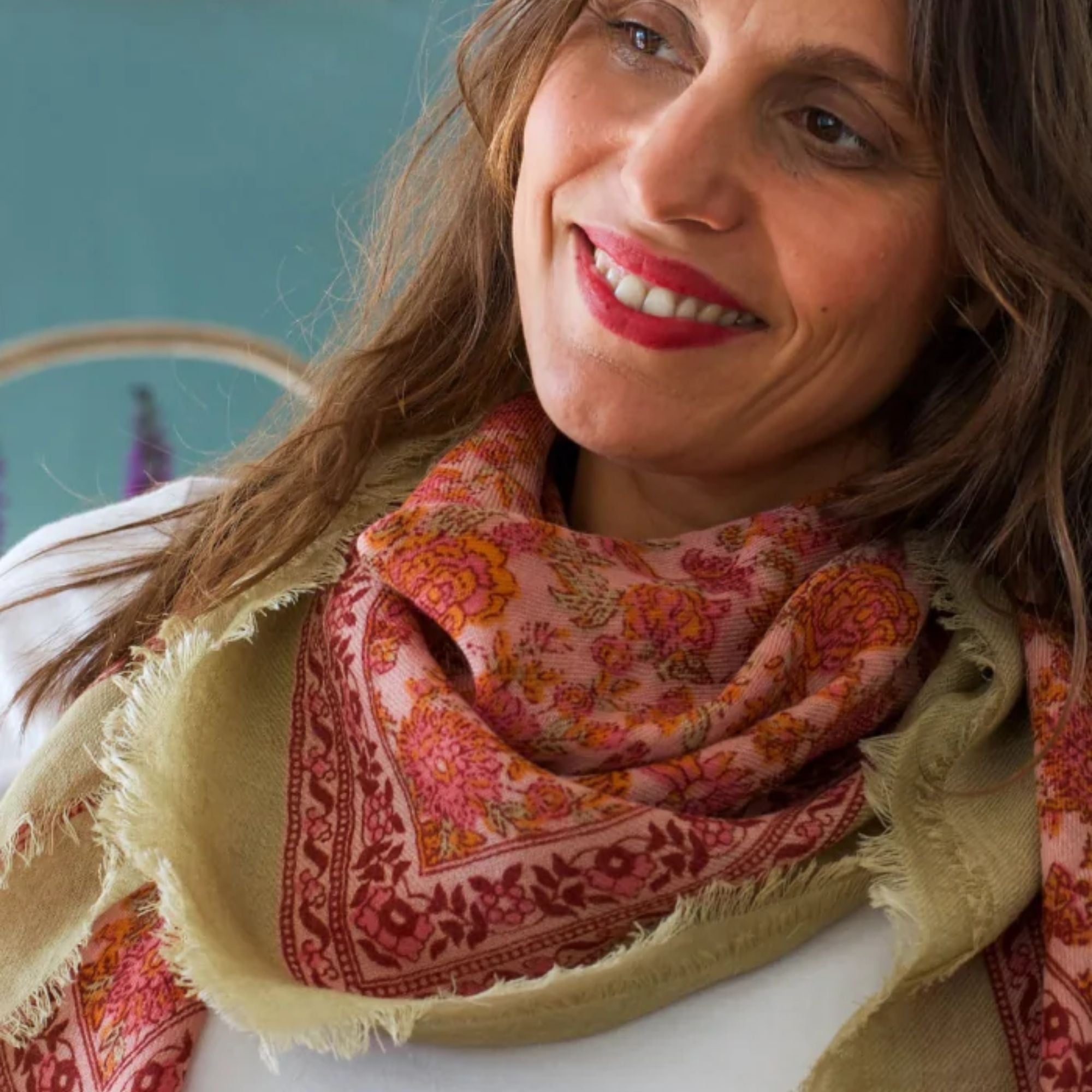 Bindi Atelier, Grand Foulard en laine - Ouna Amande