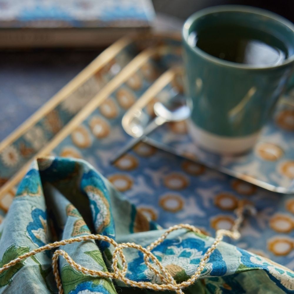 Bonheur du jour, Grand Plateau - Isha Bleu