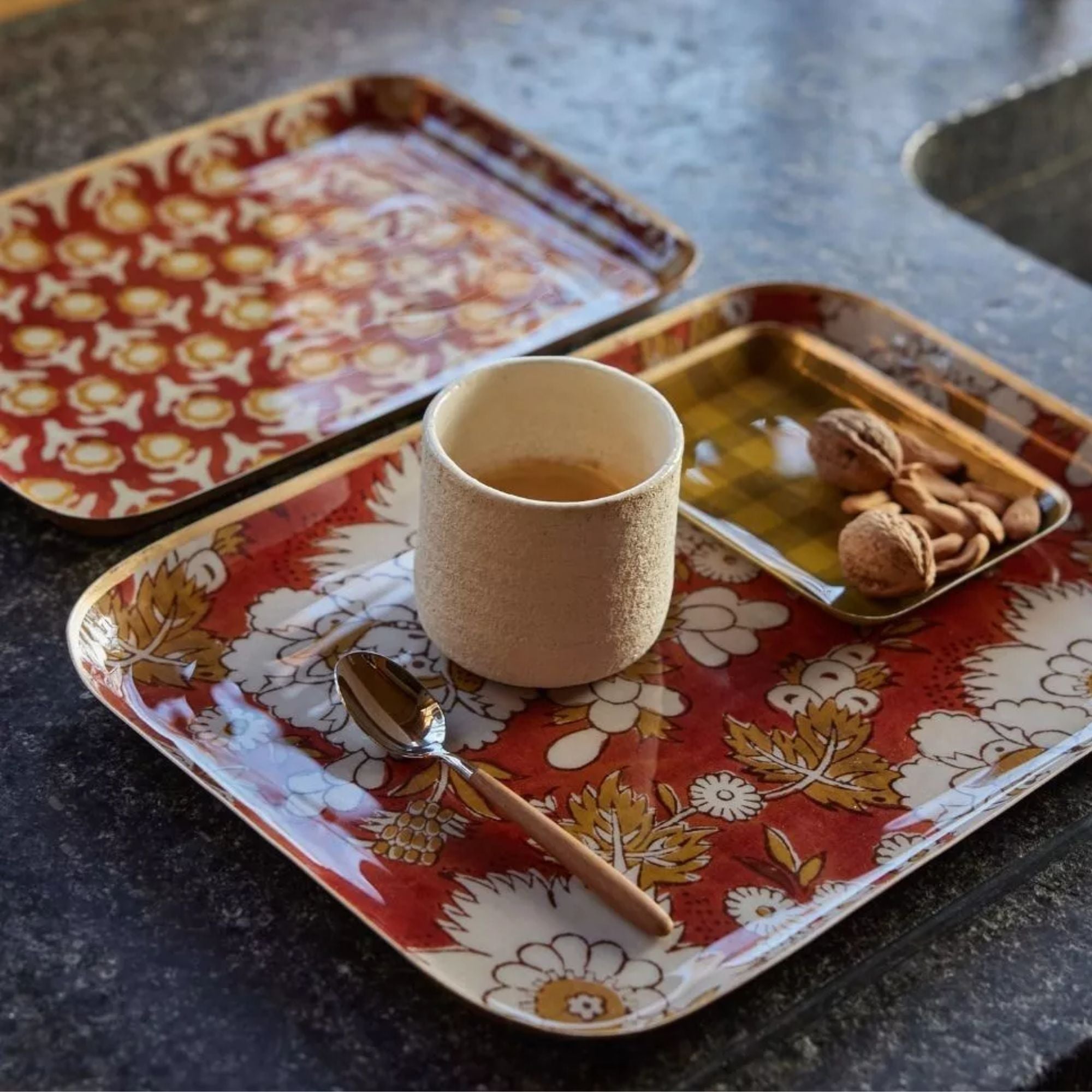 Bonheur du jour, Grand Plateau - Vishnu Squirrel