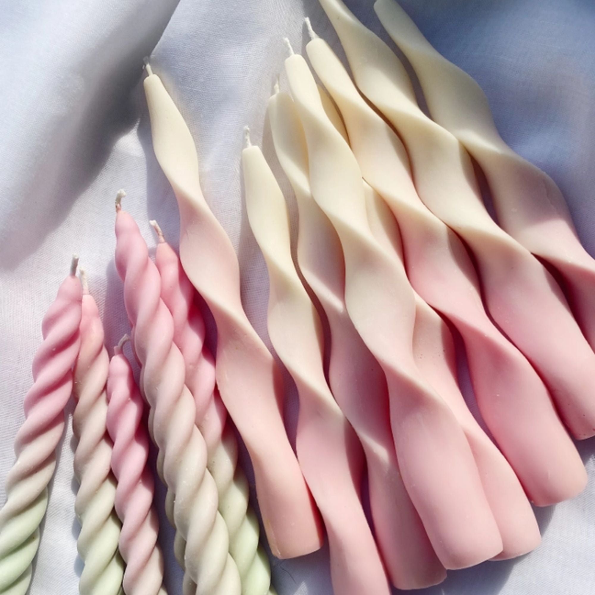 Soie London, Bougie ruban - Strawberry Whip