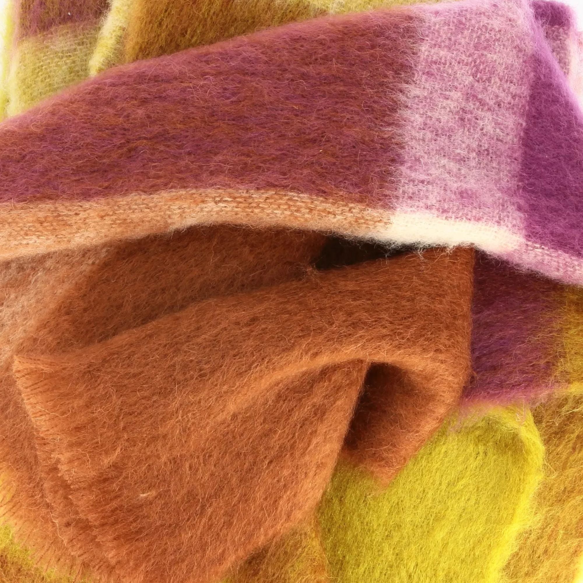 Brun de Vian Tiran, Plaid Mohair Dessins - Carreaux Colline