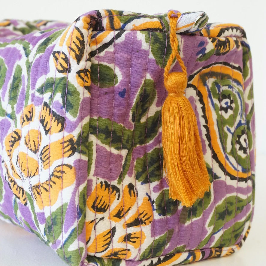 Claire Beaugrand, Trousse de toilette - N°51