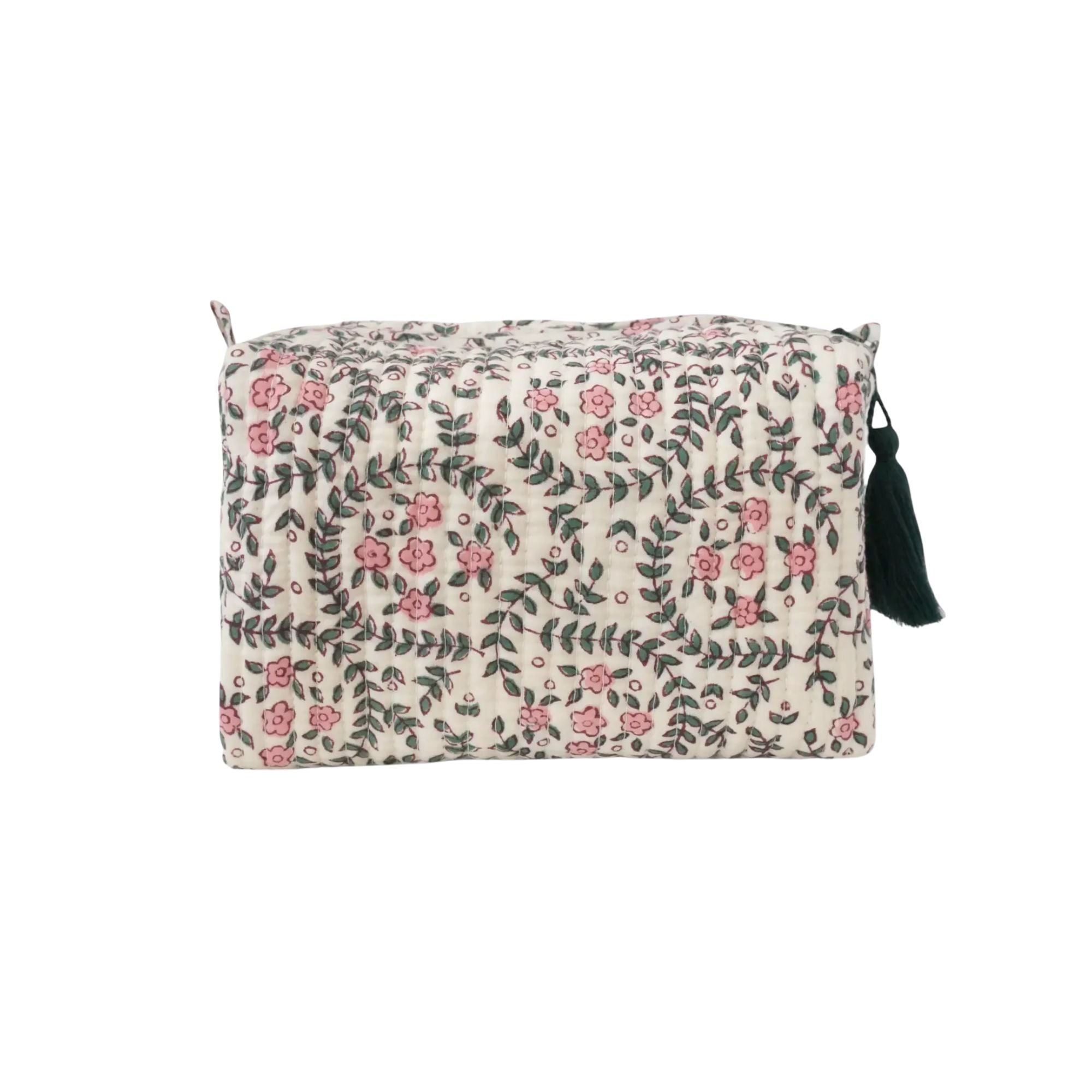 Claire Beaugrand, Trousse de toilette - N°79