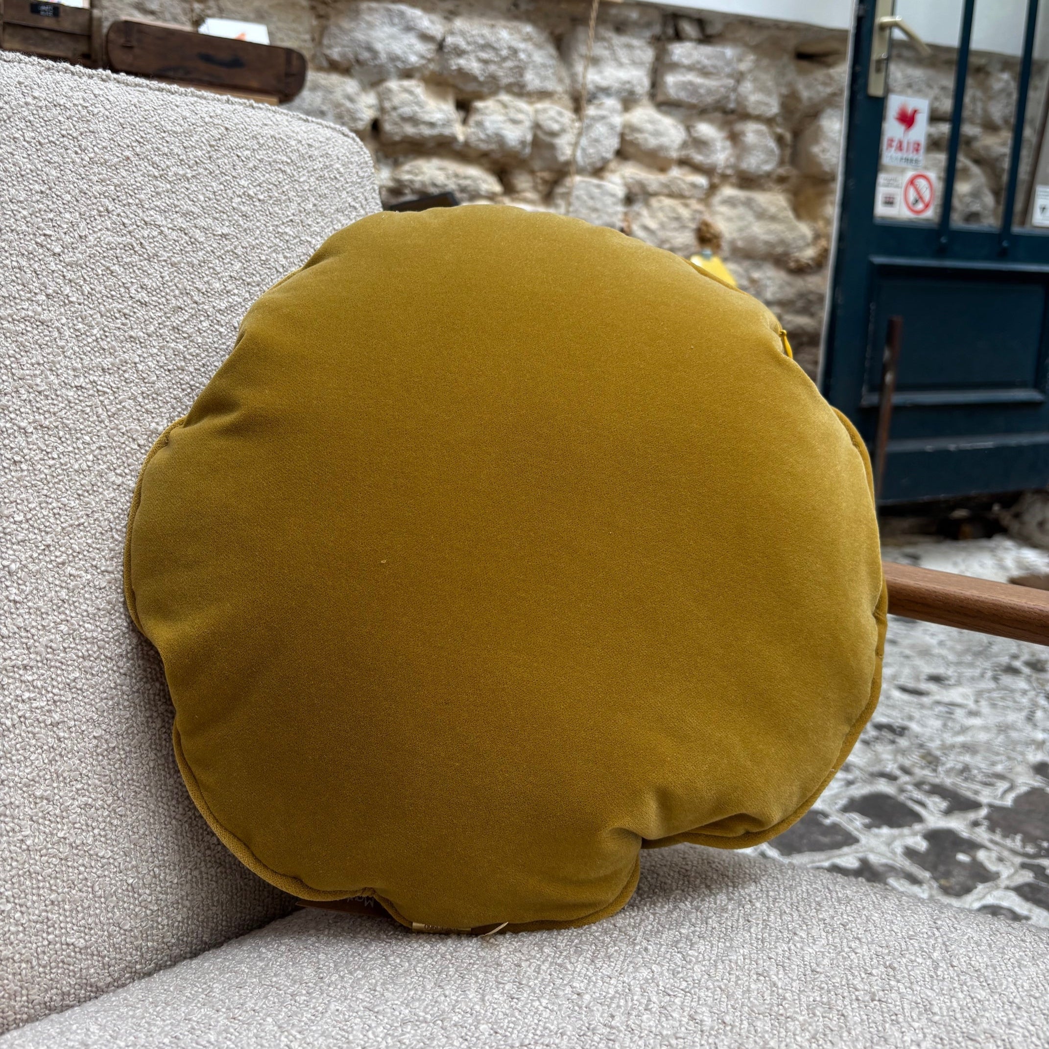 Coussin rond Ø 45 cm - 366 Concept - Velvet Moutarde