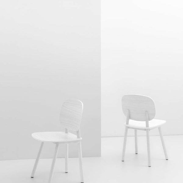 Cruso, Chaise en bois massif - Paddle