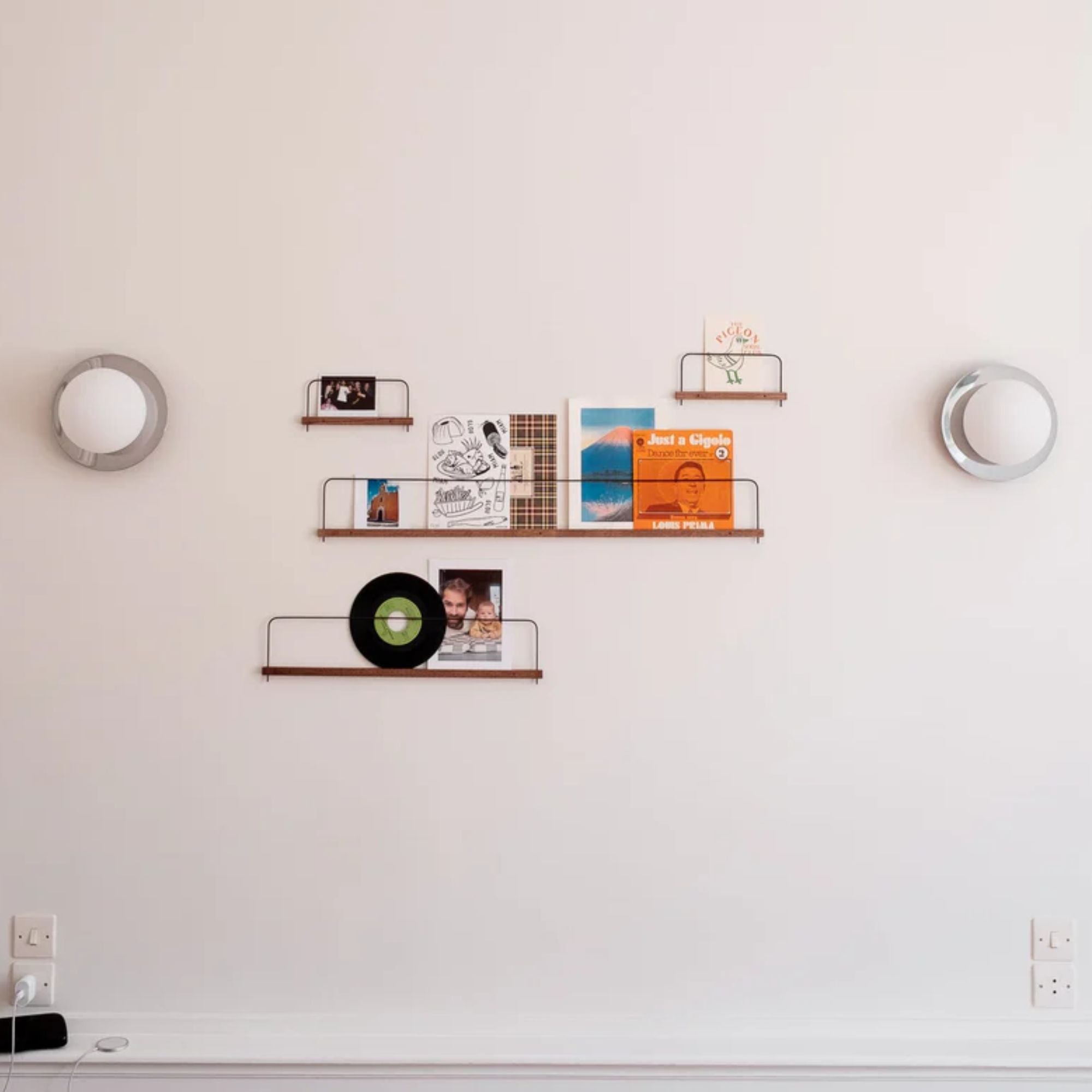 Gllu, Étagère Super Poses Brun - Grande (80cm)