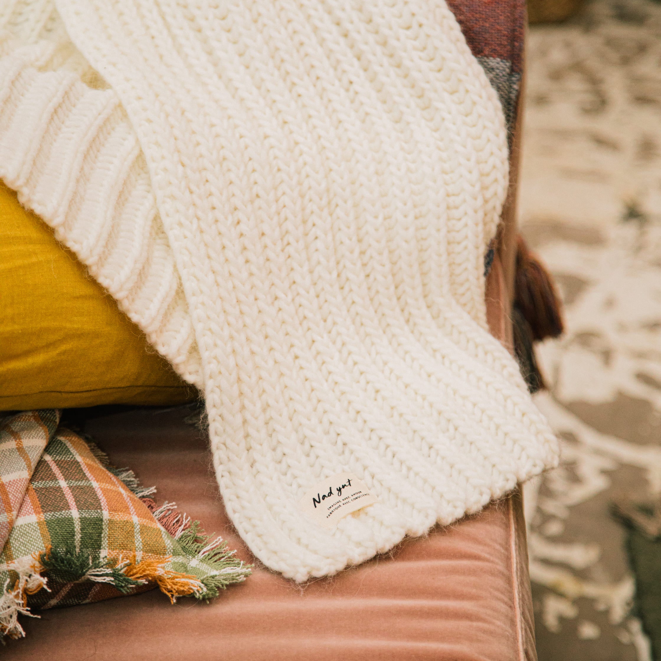 Nad Yut, Plaid en laine tressée - Écru
