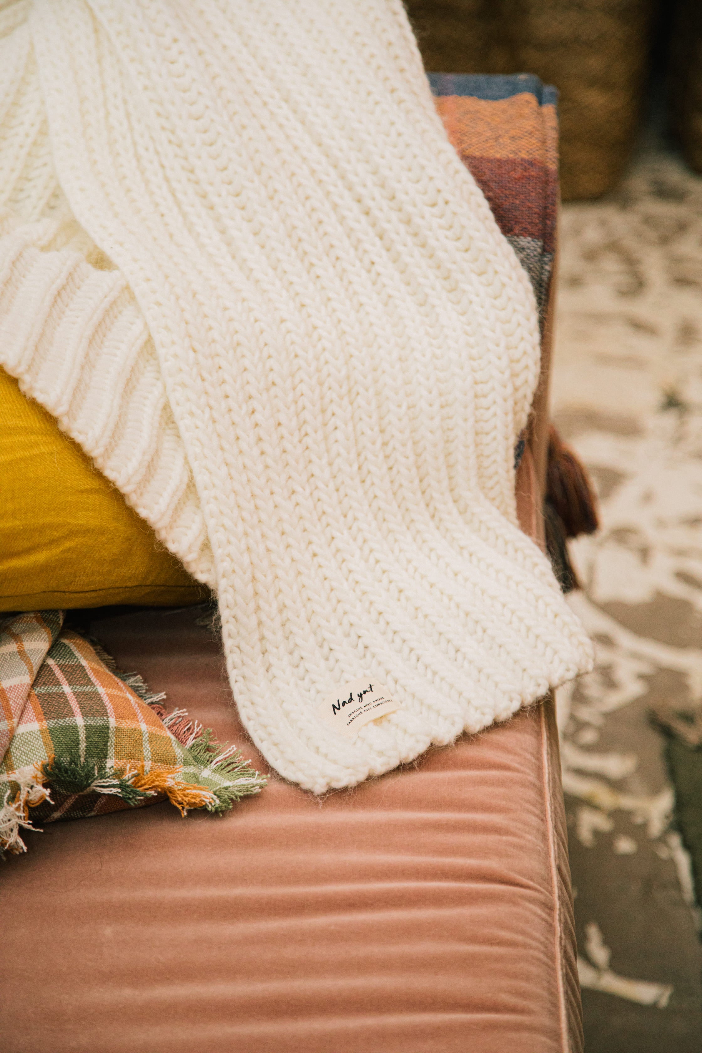 Nad Yut, Plaid en laine tressée - Écru