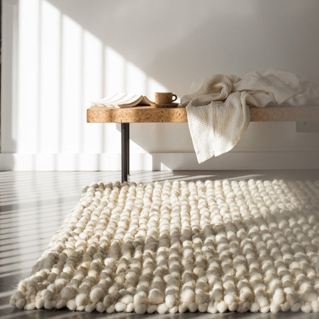 Tapis en laine naturelle Nunamae - Écru | Effet bouclé