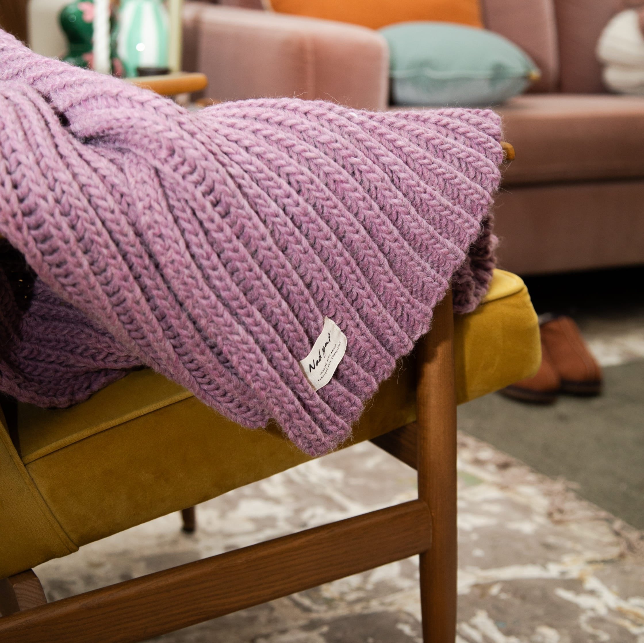 Plaid en laine tressée Nad Yut - Violine