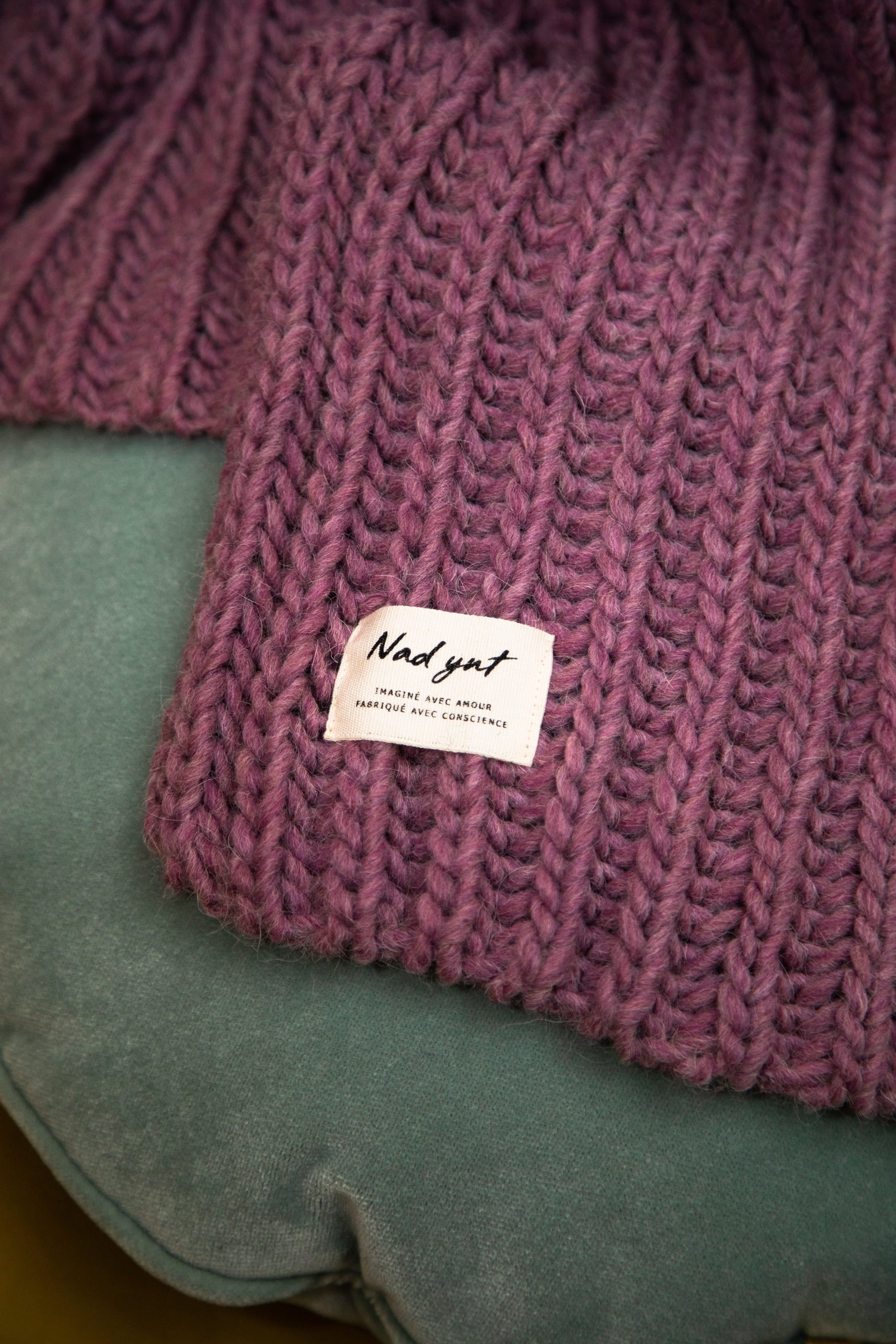 Plaid en laine tressée Nad Yut - Violine