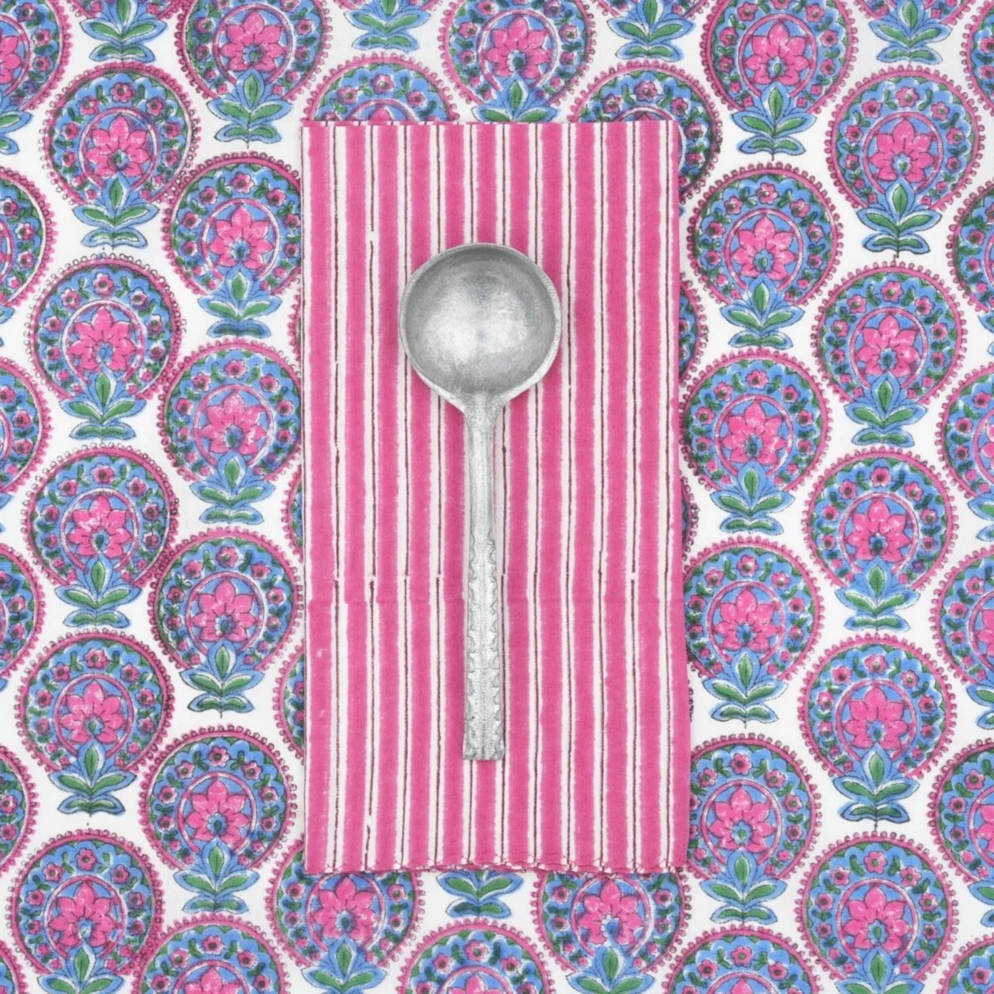Serviette de table, Suzette à table - Lila Carmine
