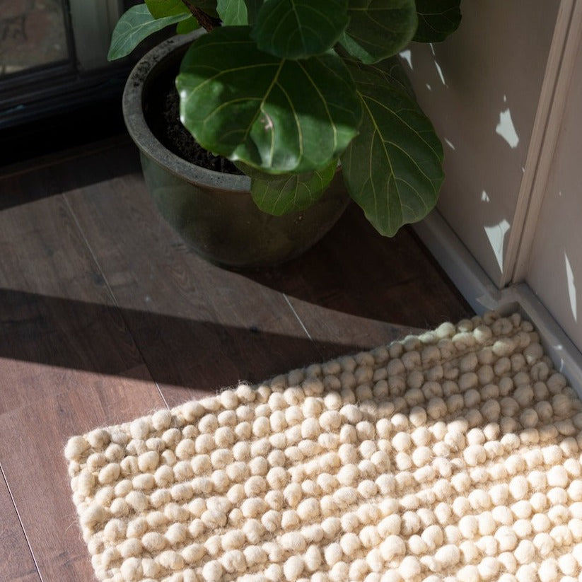 Tapis en laine naturelle Nunamae - Écru | Effet bouclé