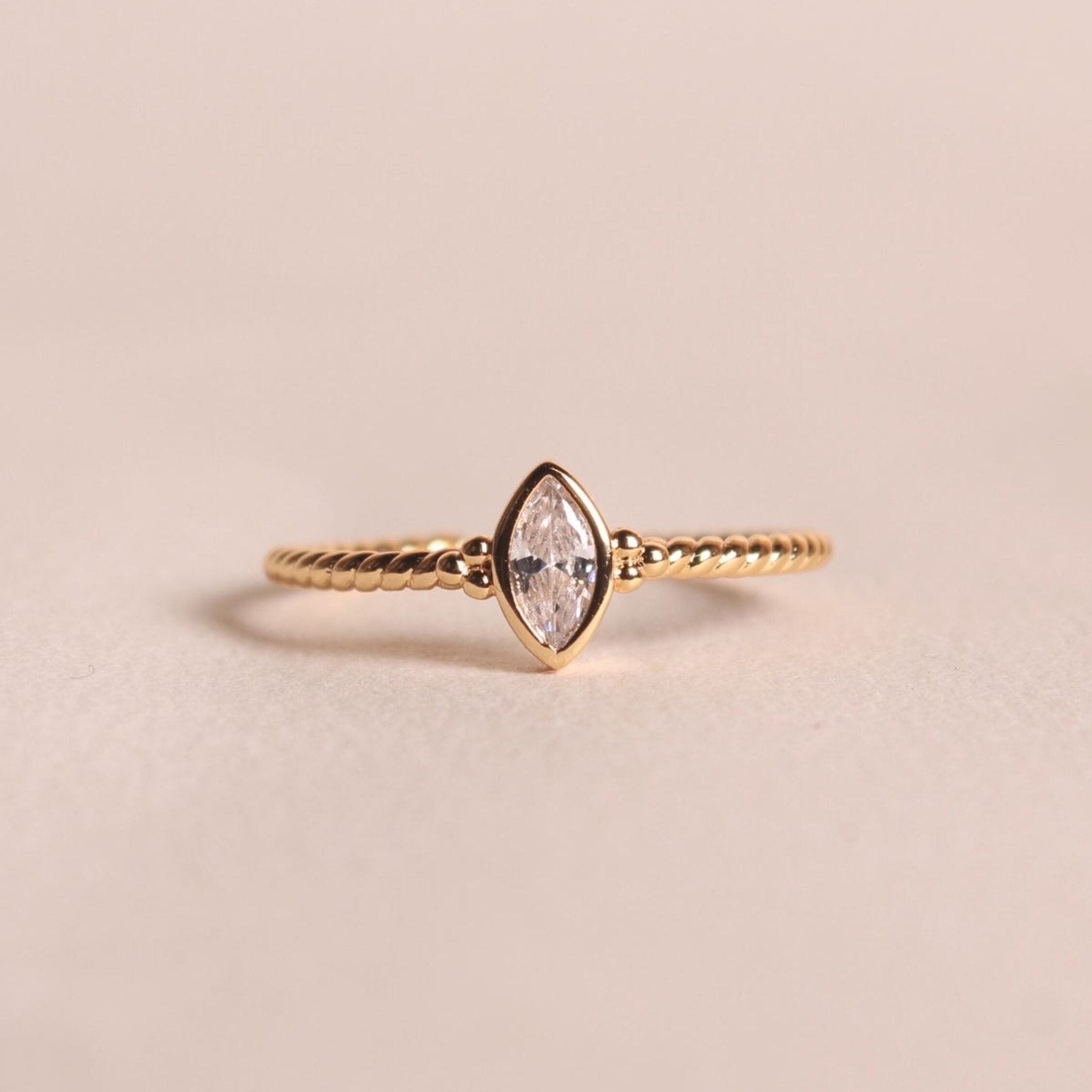 Waekura , Bague - Wilma Blanc