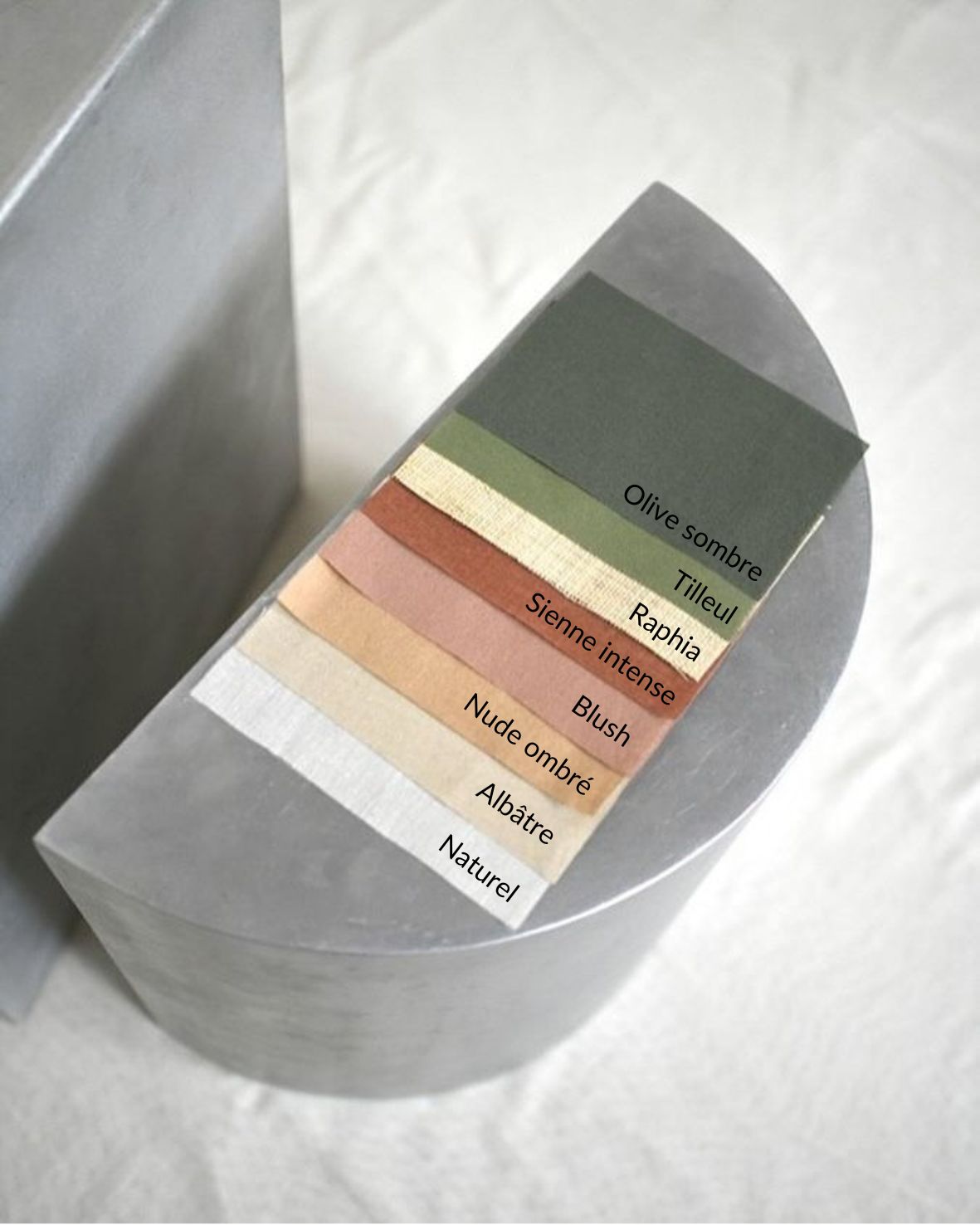 Georges Store, Centième, Baladeuse Pale, La Petite - Plusieurs couleurs