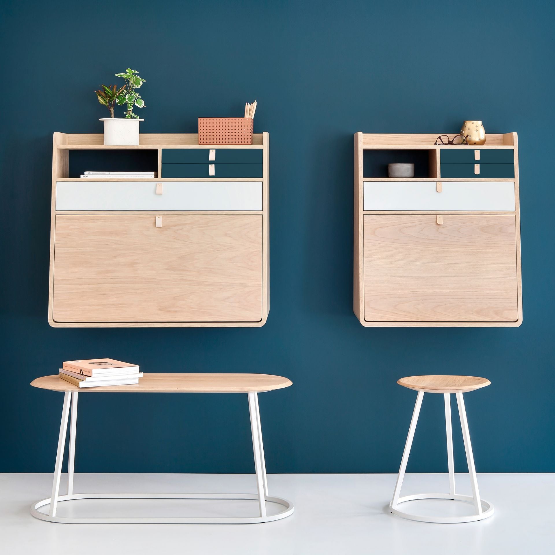 Hartô, Secrétaire Gaston - Bleu Pétrole