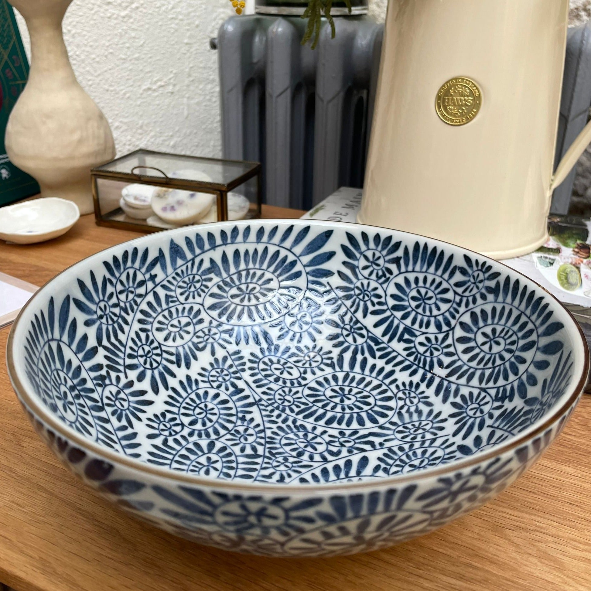 Porcelaine japonaise, Saladier - Karakusa