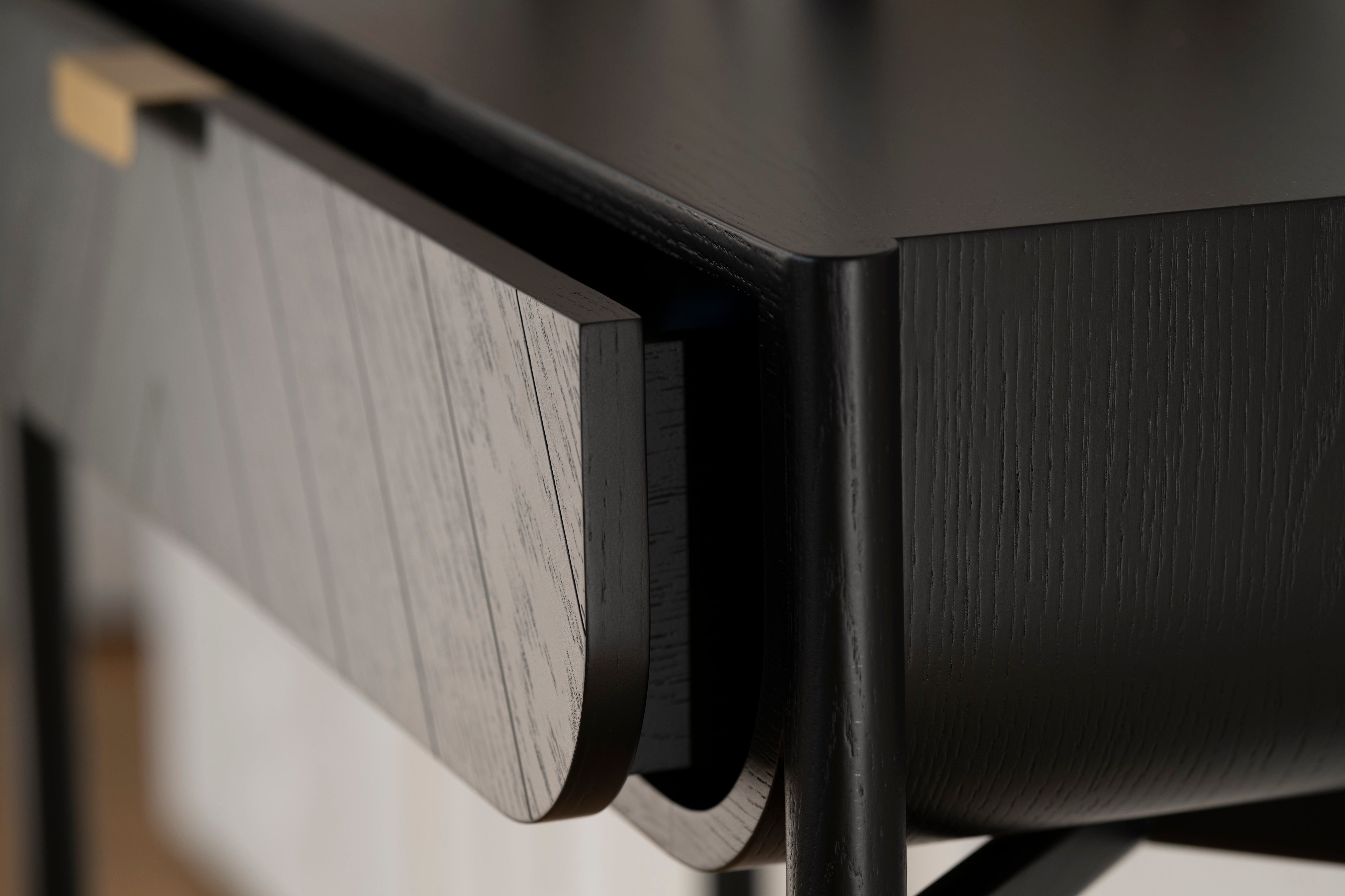 Hartô, Console Marius - Chêne teinté noir