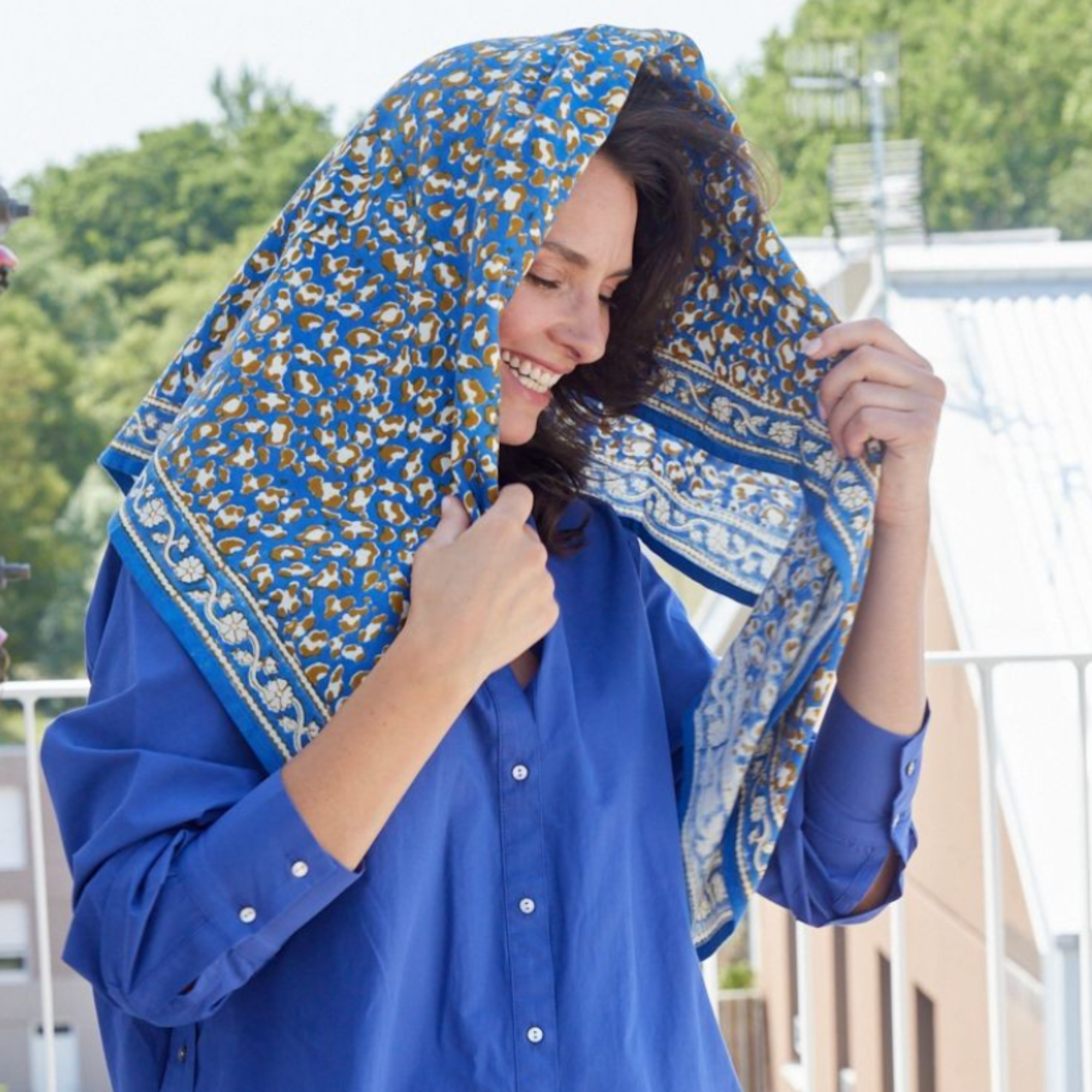 Grand Foulard Indien Bonheur du jour - Léopard Bleu