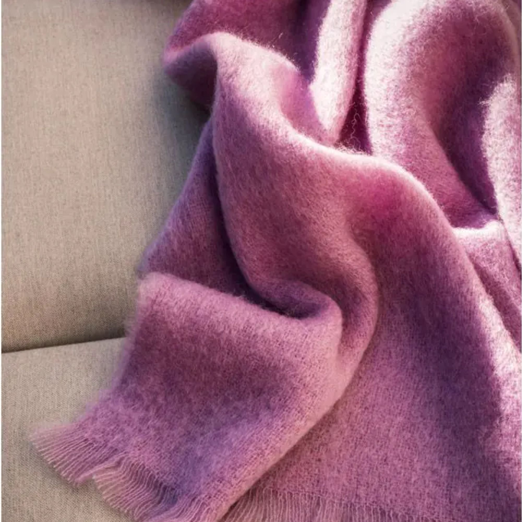 Brun de Vian Tiran, Plaid Mohair - Glycine