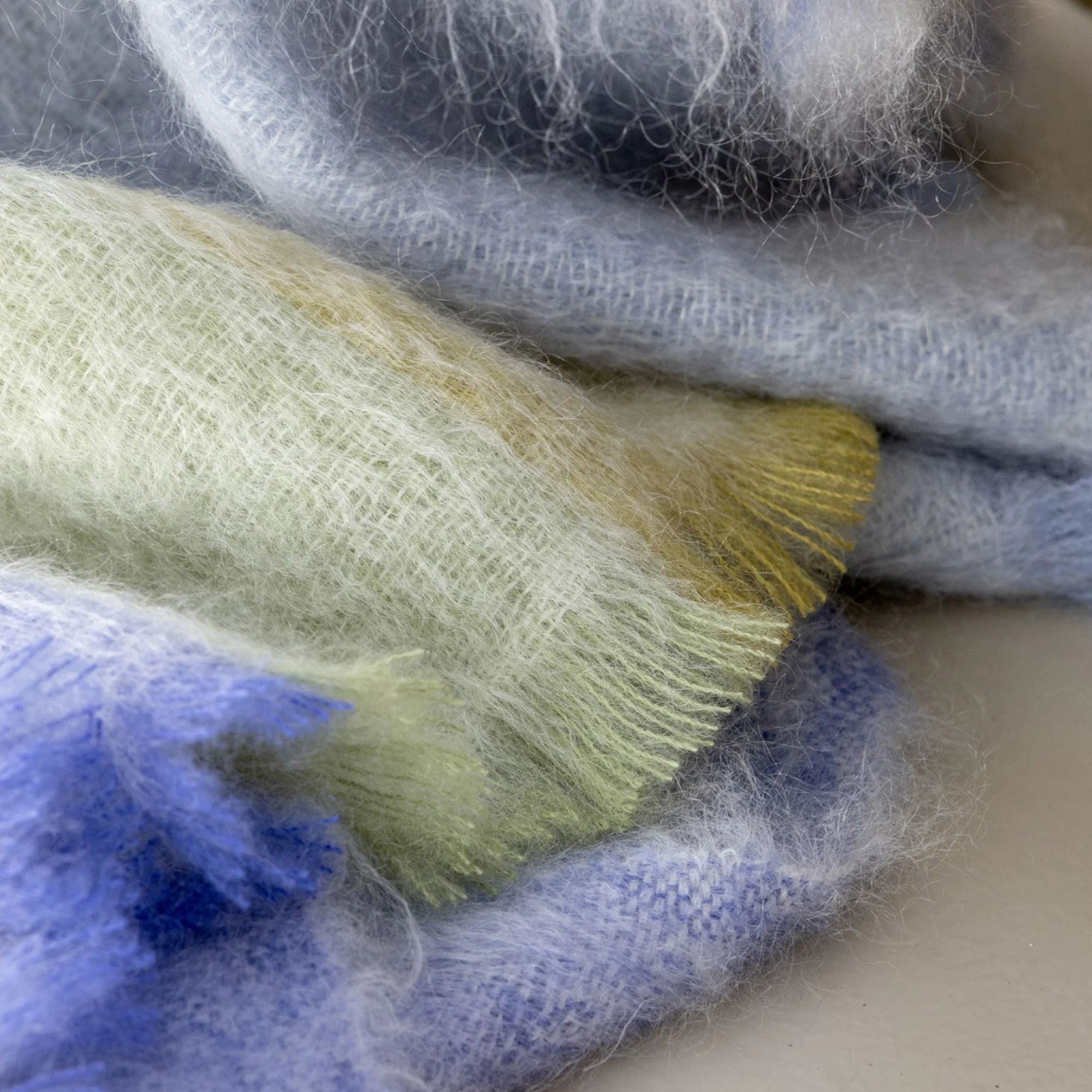 Brun de Vian Tiran, Plaid Mohair Dessins - Brume Cotière