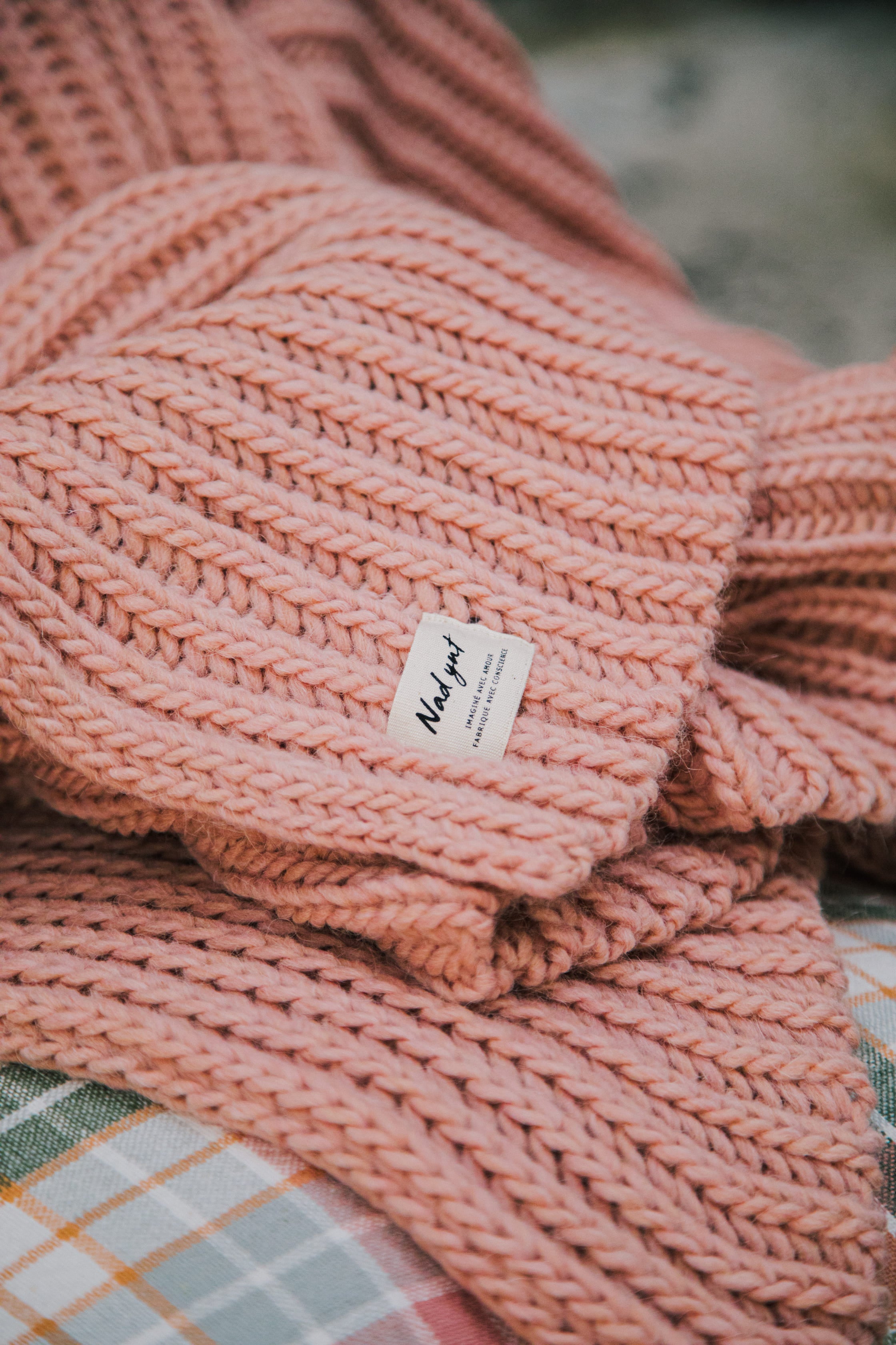 Nad Yut, Plaid en laine tressée - Nude