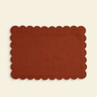 Tomète, Coussin rectangulaire en lin festonné - Tomette et Blanc
